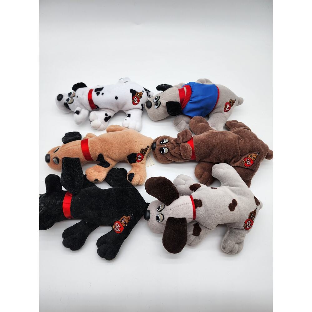 Vintage 1980s Lot of 6 Pound Puppies and 1 Pound Purrie Collectible - Picture 2 of 6